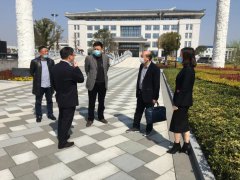 咸宁市民政局副局长沈建军来南宫电子游戏调研生态葬