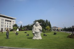南宫电子游戏雕塑：陵寝中的汗青与文化交响